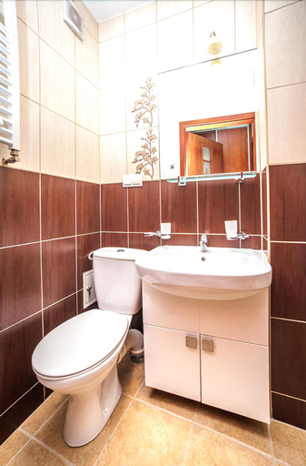 Bathroom 3, Jugendhaus Baltic Alka, Kołobrzeg