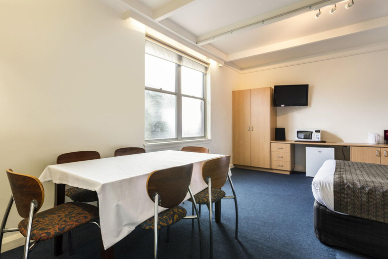 Bedroom 3, Sandbelt Hotel Moorabbin, Melbourne