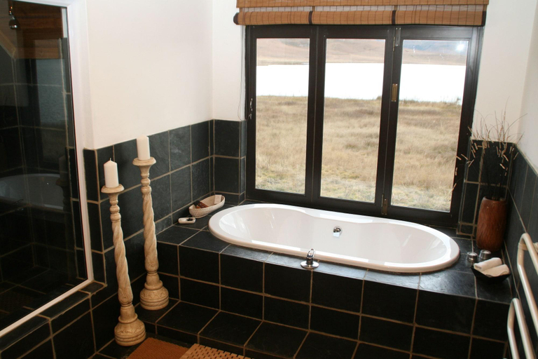 Bathroom 5, Sani Valley Nature Lodges, Sisonke