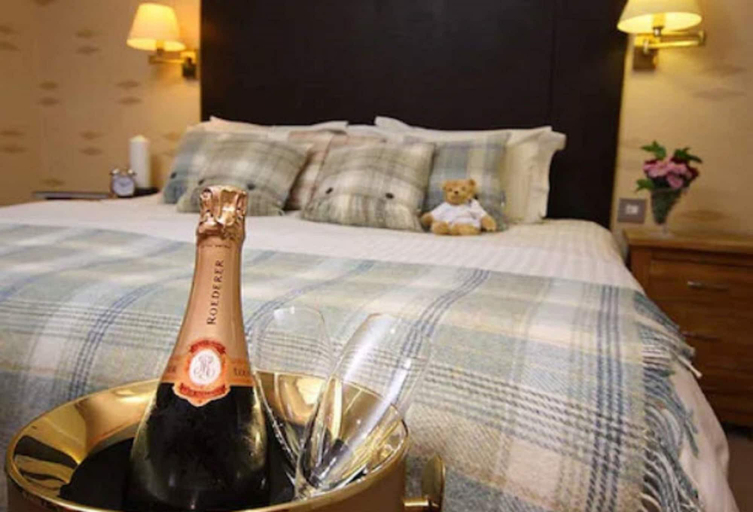 Bedroom 2, The Oyster Inn, Argyll and Bute