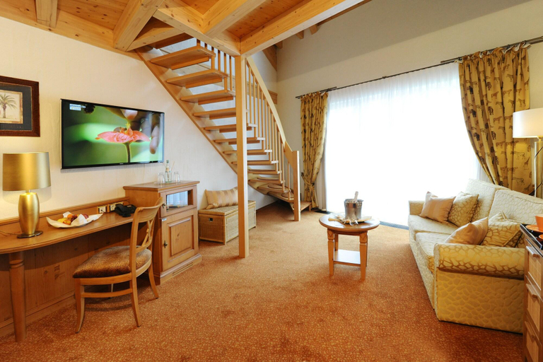 Bedroom 2, Hotel Weisser Bar, Bernkastel-Wittlich