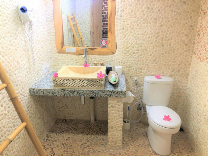 Bathroom 5, The Princess Of Mentigi Bay, Lombok