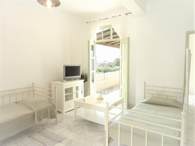 Bedroom 3, Vidalis Hotel, South Aegean