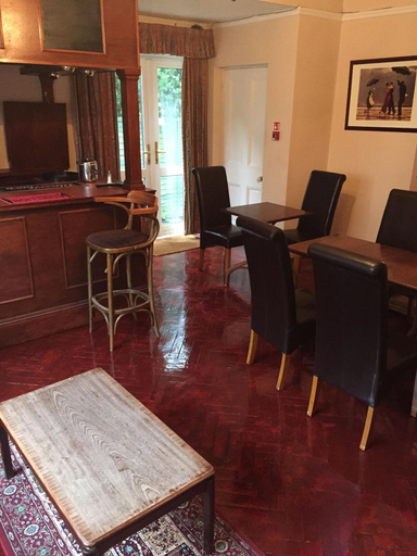 Public Area 2, Dial House, Wokingham