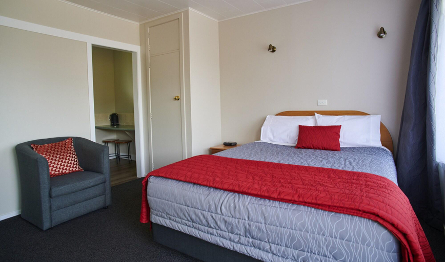 Bedroom 5, Aachen Place Motel, Grey