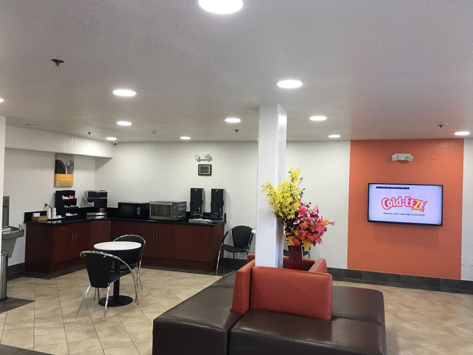Public Area 2, Motel 6 Dixon, CA, Solano