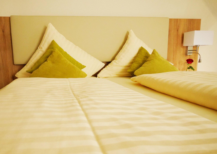 Bedroom 3, WohnGut Koblenz, Koblenz