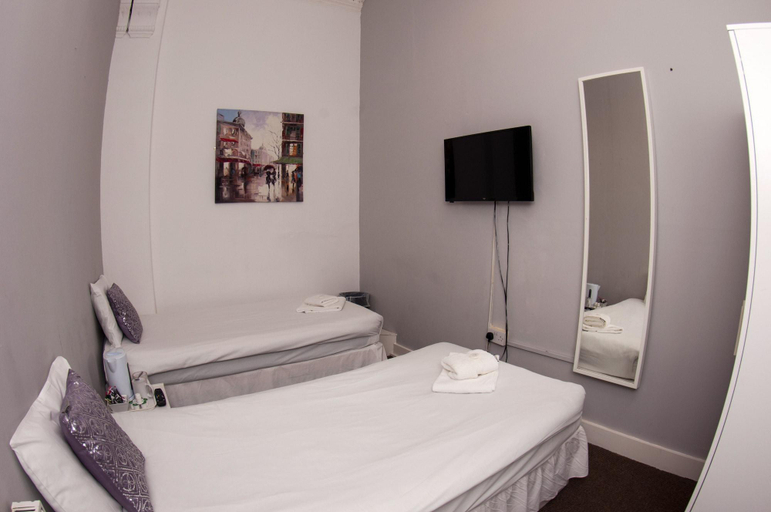 Bedroom 3, Arena Black Lion, Manchester