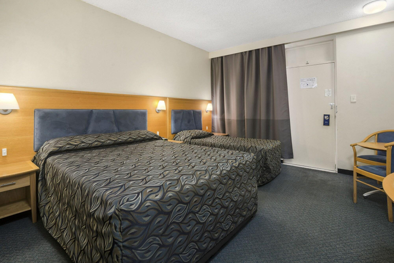 Bedroom 4, Park Motor Inn, Toowoomba - North-East
