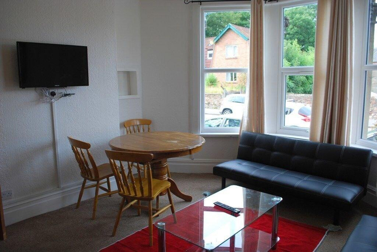 Public Area, Clift Guest House, Bristol