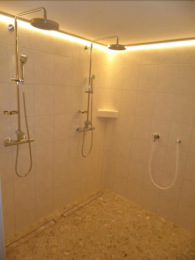 Bathroom 5, Hotel Gesser Sillian, Lienz