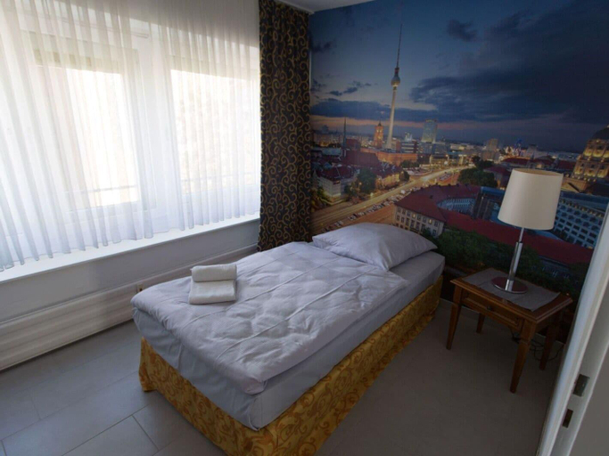 Bedroom 3, City Hotel, Wuppertal