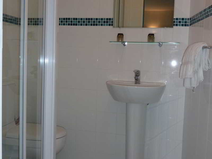 Bathroom 5, Hotel Des Vosges, Paris