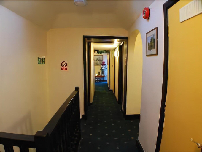 Public Area 2, The Winchfield Inn, Hampshire