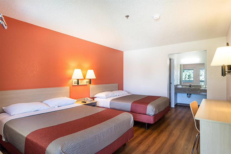 Bedroom 2, Motel 6 Reno Airport Sparks, Washoe