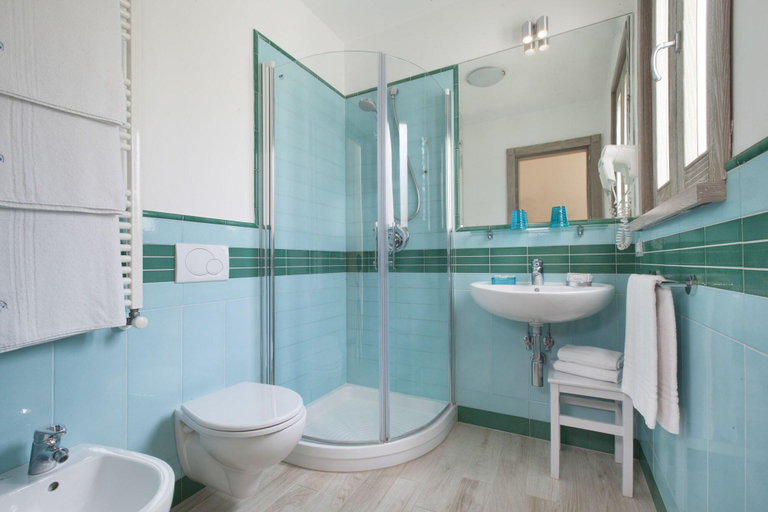 Bathroom 3, Il Palmento Relais, Napoli