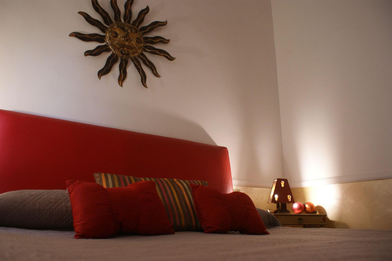 Bedroom 3, Aldebaran, Roma