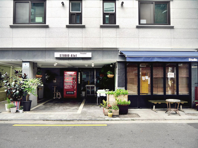 Exterior & Views 2, Studio 41, Mapo