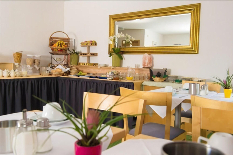Public Area 3, Hotel Leo Mühlhausen, Rhein-Neckar-Kreis