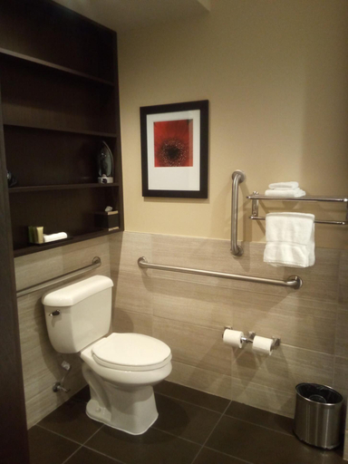 Bathroom 4, Aerostay Hotel, Minnehaha