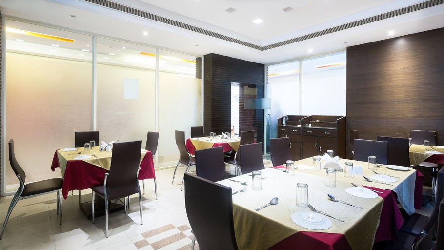 Food & Drinks 5, Treebo Fort Club, Hyderabad