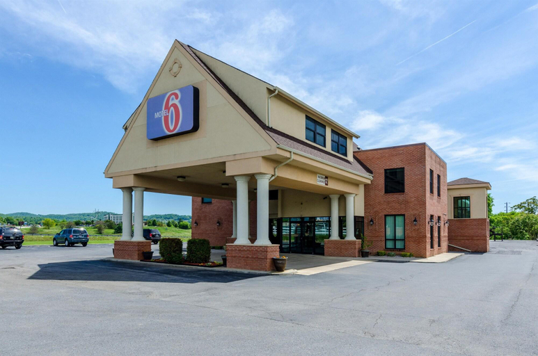 Exterior & Views 2, Motel 6 Lexington, VA, Rockbridge
