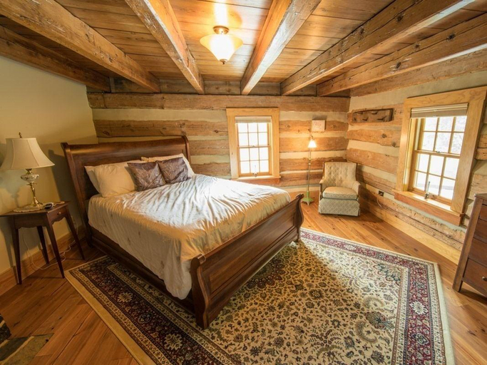 Bedroom 3, Silver Lake Bed Breakfast, Rockingham