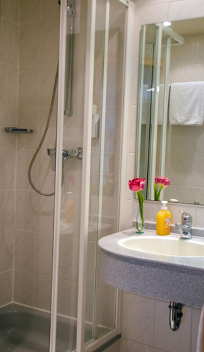 Bathroom 4, Haus Morjan, Koblenz