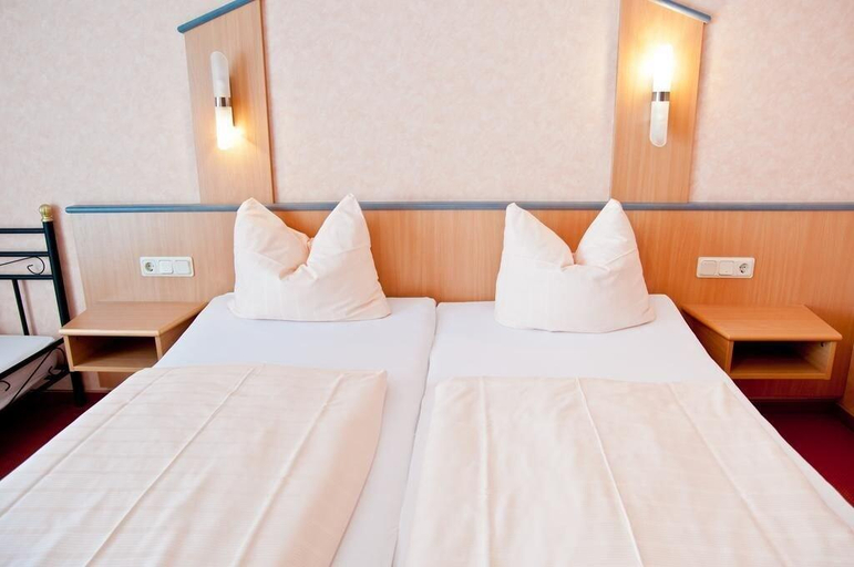 Bedroom 2, Landhotel Rauber Sankt Wendel Double Room, St. Wendel