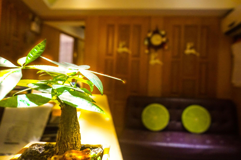 Food & Drinks, Nathan House, Hong Kong Island