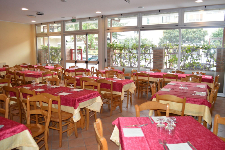Food & Drinks 5, La Lanterna, Messina
