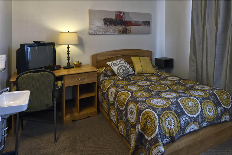 Bedroom 4, Gîte le 812 - Hostel, Communauté-Urbaine-de-Québec