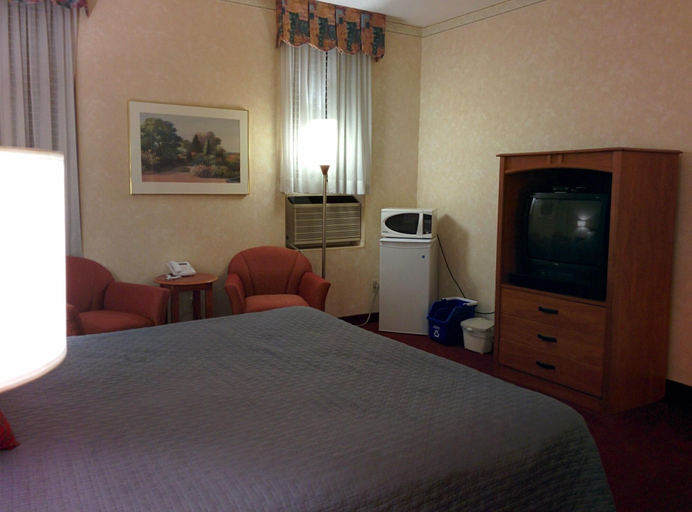 Bedroom 3, Royal Inn and Suites, Wellington