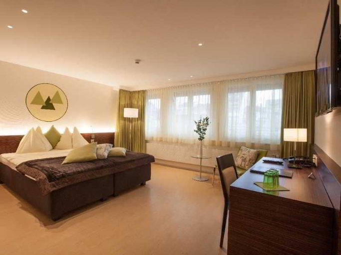 Bedroom 2, Hotel Krone, Thun