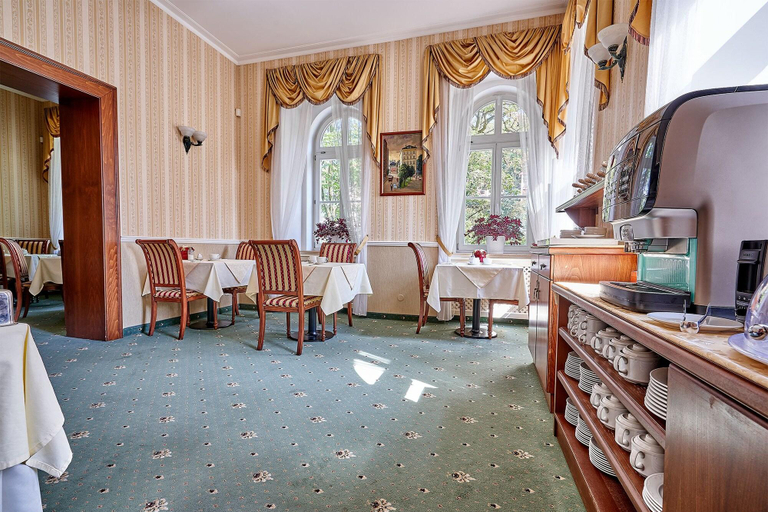 Food & Drinks 5, Ontario Hotel Garni, Karlovy Vary