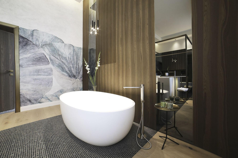 Bathroom 5, Messori Suites, Florence