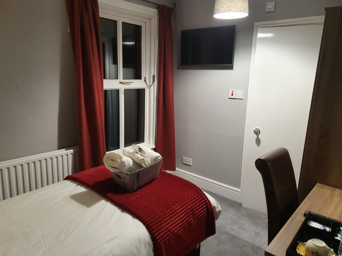 Bedroom 2, The Braemar , Sefton