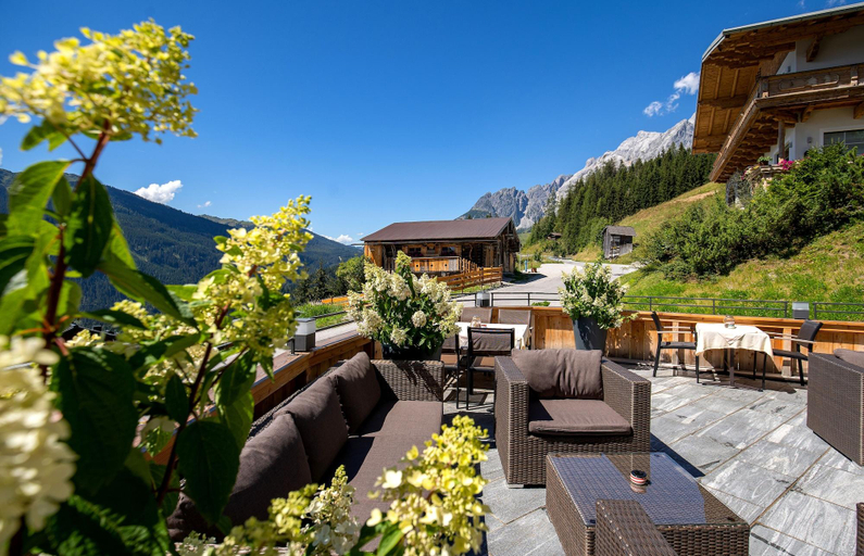 Exterior & Views 2, Grünholz Landhotel, Sankt Johann im Pongau