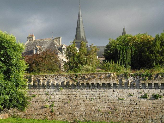 Others, Hôtel des quatre saisons, Loire-Atlantique