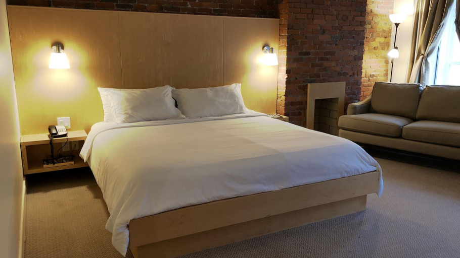 Bedroom 4, The Franklin Hotel, Division No. 1