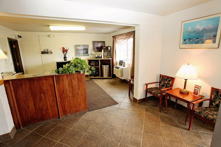 Public Area 2, 1St Choice Inn Rawlins, Carbon