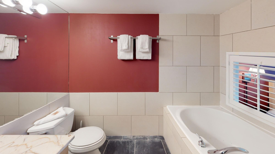 Bathroom 4, Le Chamois Hotel Whistler, Squamish-Lillooet