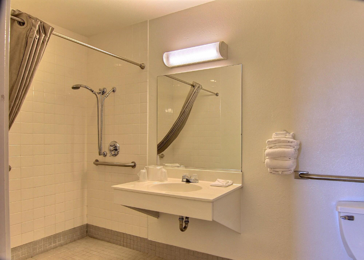 Bathroom 4, Motel 6 Bismarck, Burleigh