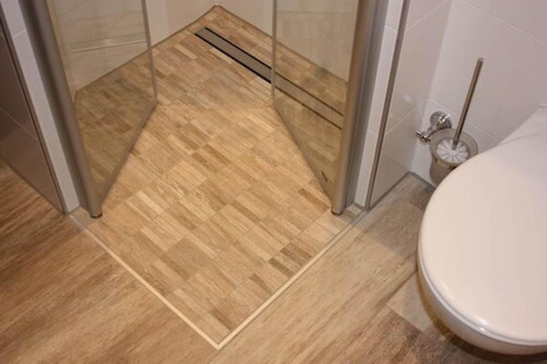 Bathroom 3, Unstruttal, Burgenlandkreis