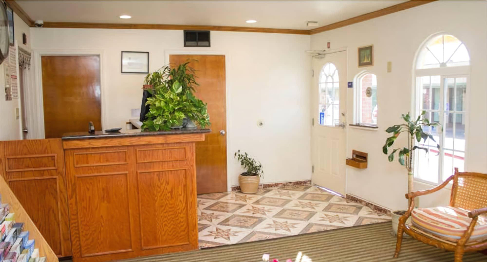 Public Area 2, King's Rest Motel, Santa Clara