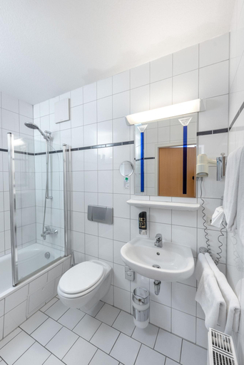 Bathroom 4, Hotel DH VEC, Vechta