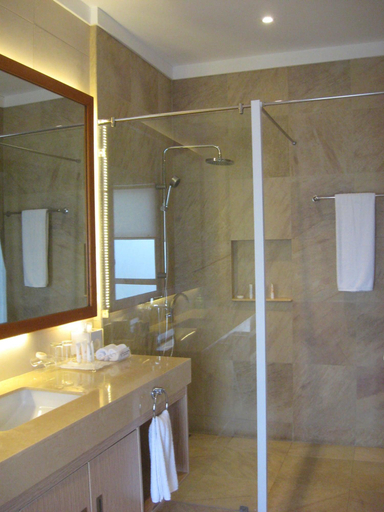 Bathroom 5, Chateau By The Sea, Lapu-Lapu City