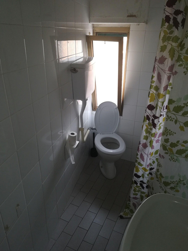 Bathroom 4, Hotel Italia, Reggio Nell'Emilia