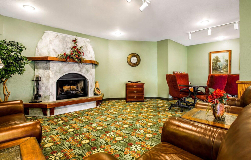 Public Area 3, Brookwood Inn, Taney