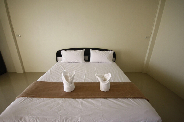 Bedroom 4, Kuakaew Garden Hotel, Muang Nakhon Si Thammarat